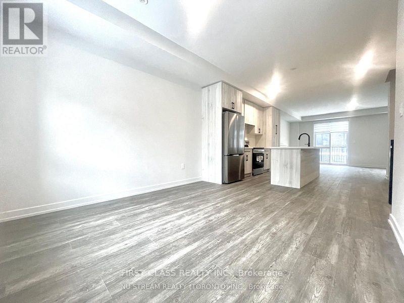 1 Peace Lane, Richmond Hill, Ontario  L4B 0J4 - Photo 3 - N12856868