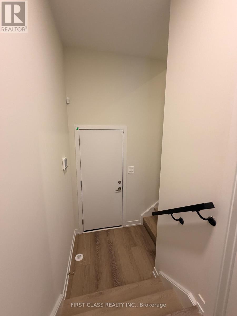 1 Peace Lane, Richmond Hill, Ontario  L4B 0J4 - Photo 9 - N12856868