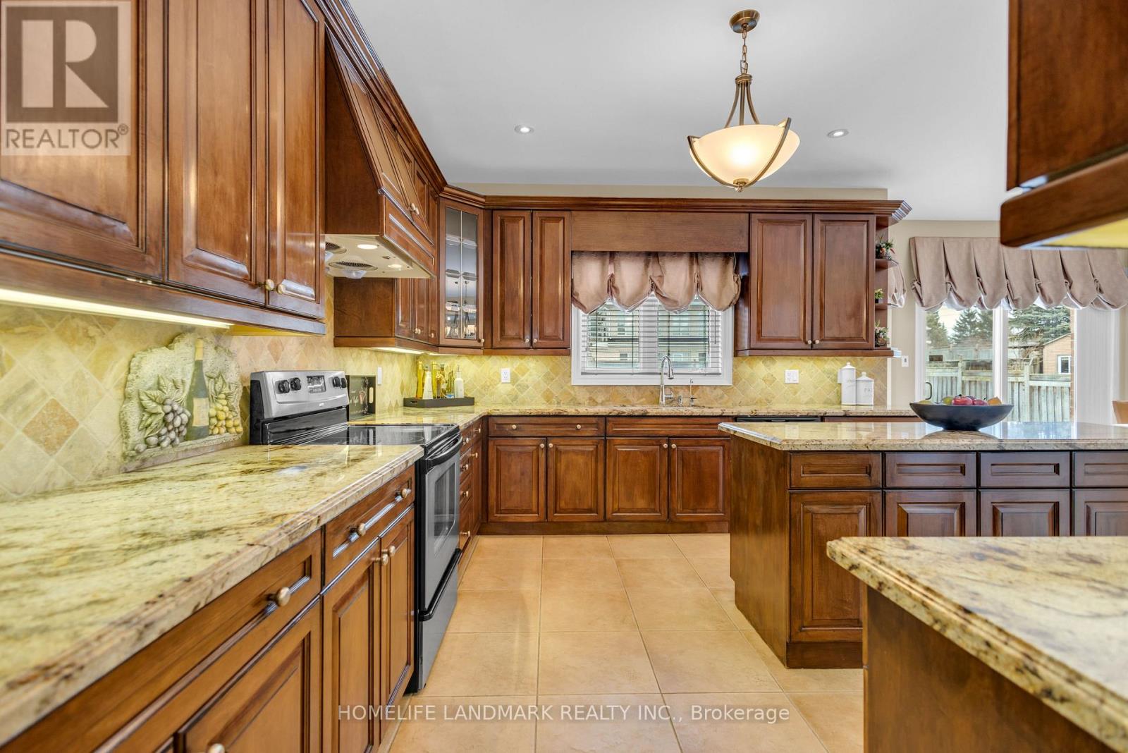 7 Via Campanile, Vaughan, Ontario  L4H 3G6 - Photo 9 - N12856926