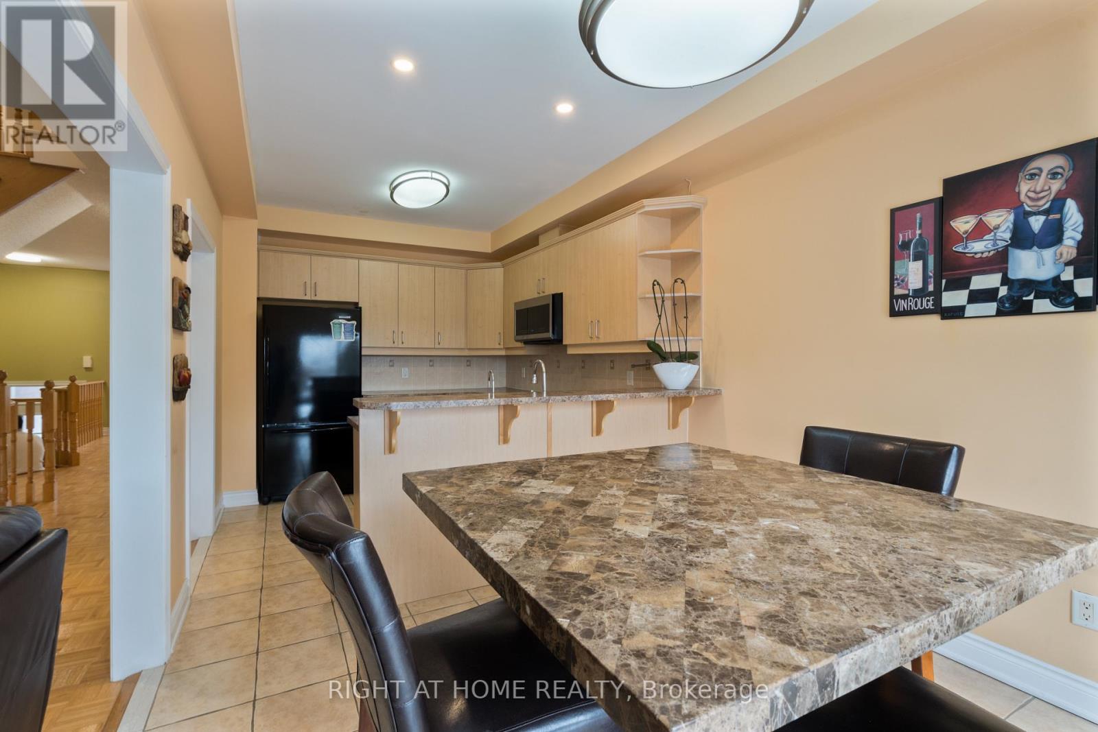 16 Honeywood Road, Vaughan, Ontario  L4J 9C2 - Photo 10 - N12856960