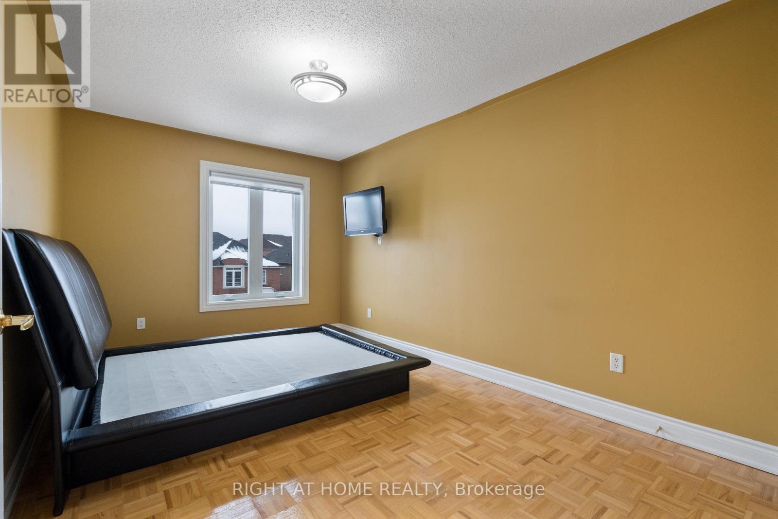 16 Honeywood Road, Vaughan, Ontario  L4J 9C2 - Photo 19 - N12856960