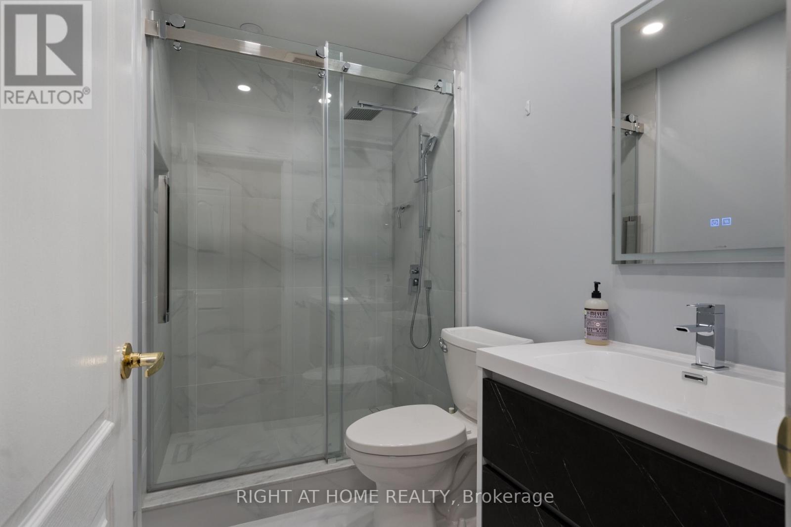 16 Honeywood Road, Vaughan, Ontario  L4J 9C2 - Photo 24 - N12856960