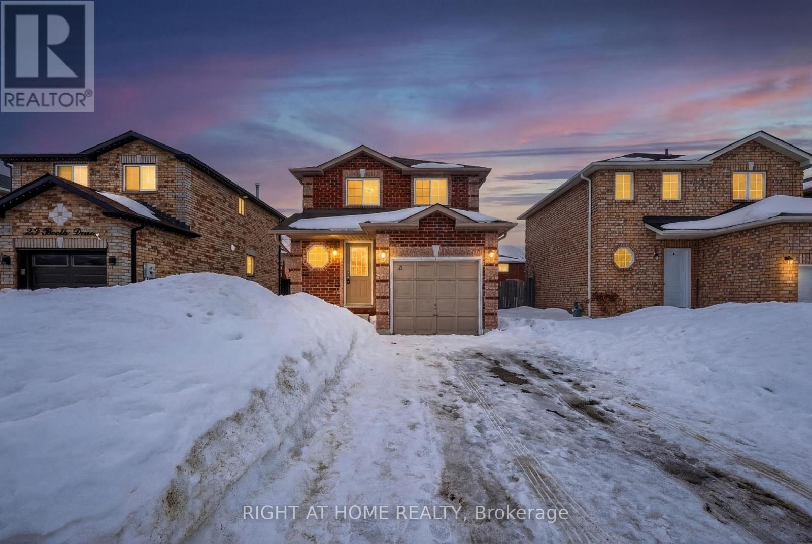 27 Booth Lane, Barrie, Ontario  L4N 0S4 - Photo 2 - S12856898