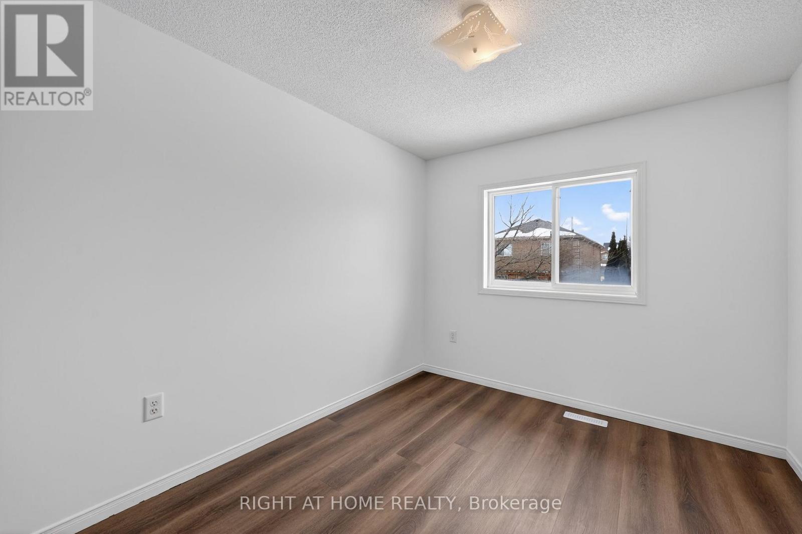 27 Booth Lane, Barrie, Ontario  L4N 0S4 - Photo 21 - S12856898