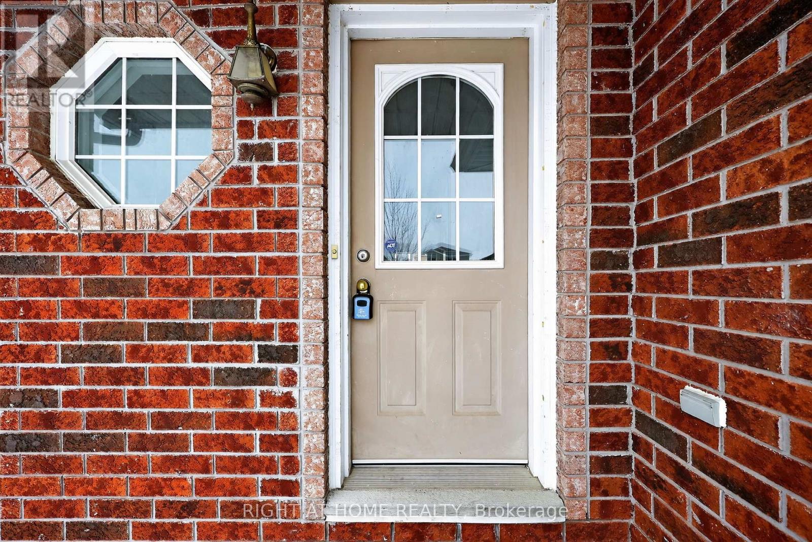 27 Booth Lane, Barrie, Ontario  L4N 0S4 - Photo 5 - S12856898