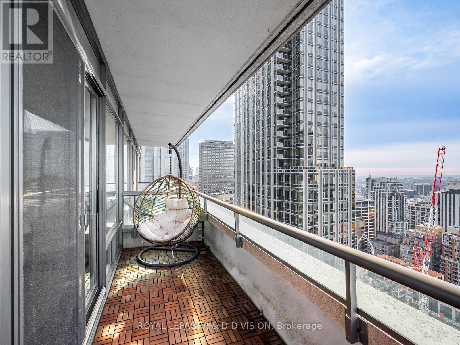 3402 - 18 Yorkville Avenue, Toronto, Ontario  M4W 3Y8 - Photo 15 - C12855244