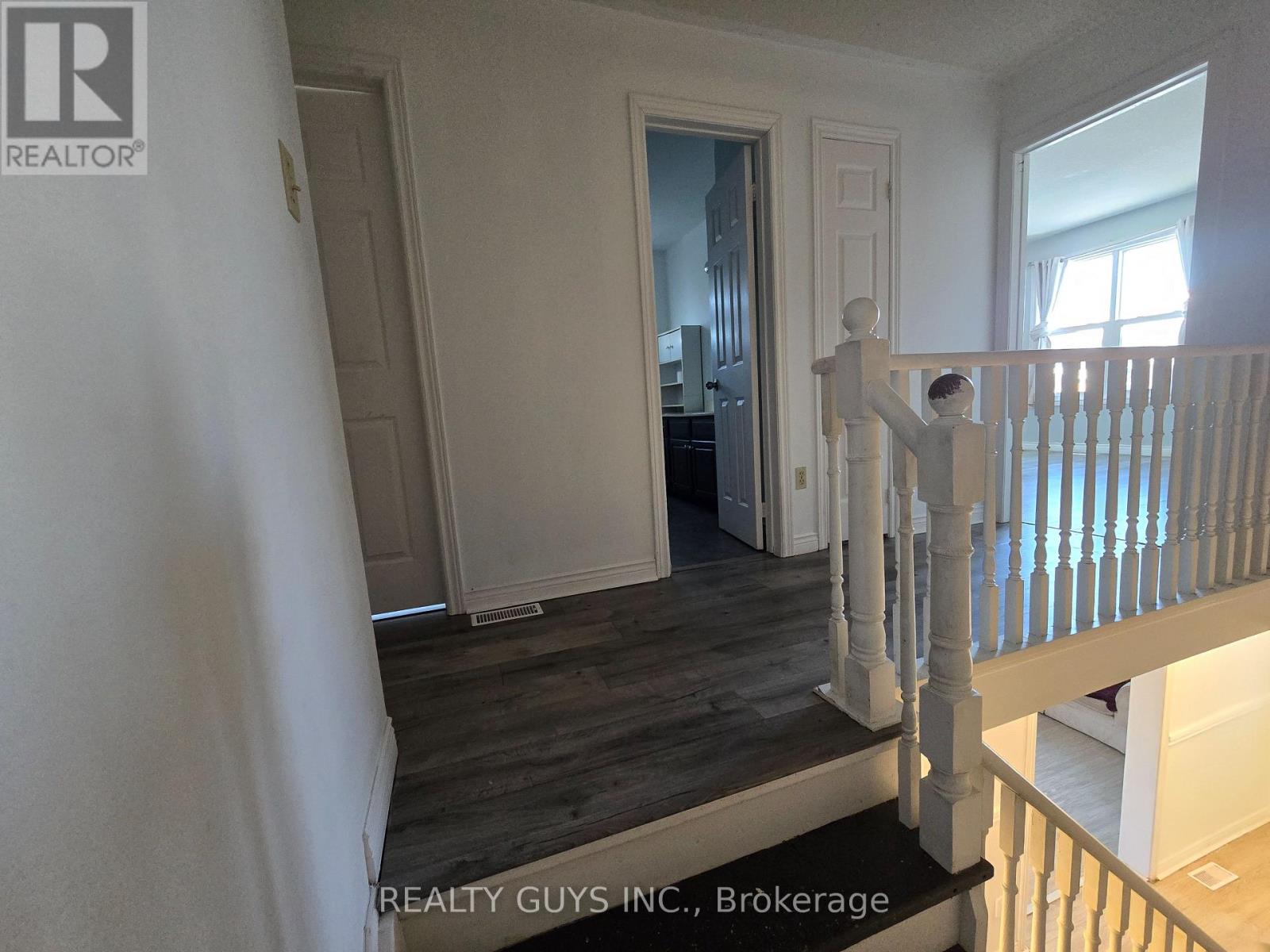 542 Westman Avenue, Peterborough (Otonabee Ward 1), Ontario  K9K 2E6 - Photo 15 - X12774124