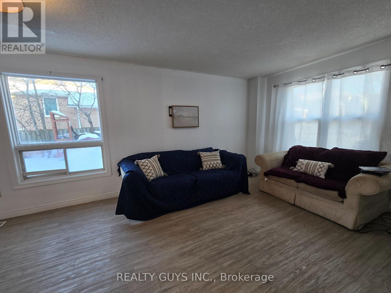 542 Westman Avenue, Peterborough (Otonabee Ward 1), Ontario  K9K 2E6 - Photo 11 - X12774124