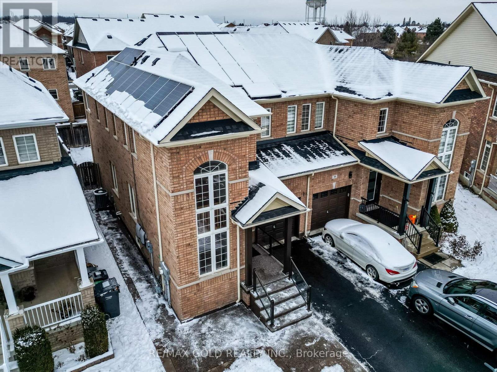 Upper - 90 Begonia Crescent, Brampton (Northwest Sandalwood Parkway), Ontario  L7A 0M7 - Photo 2 - W12856858