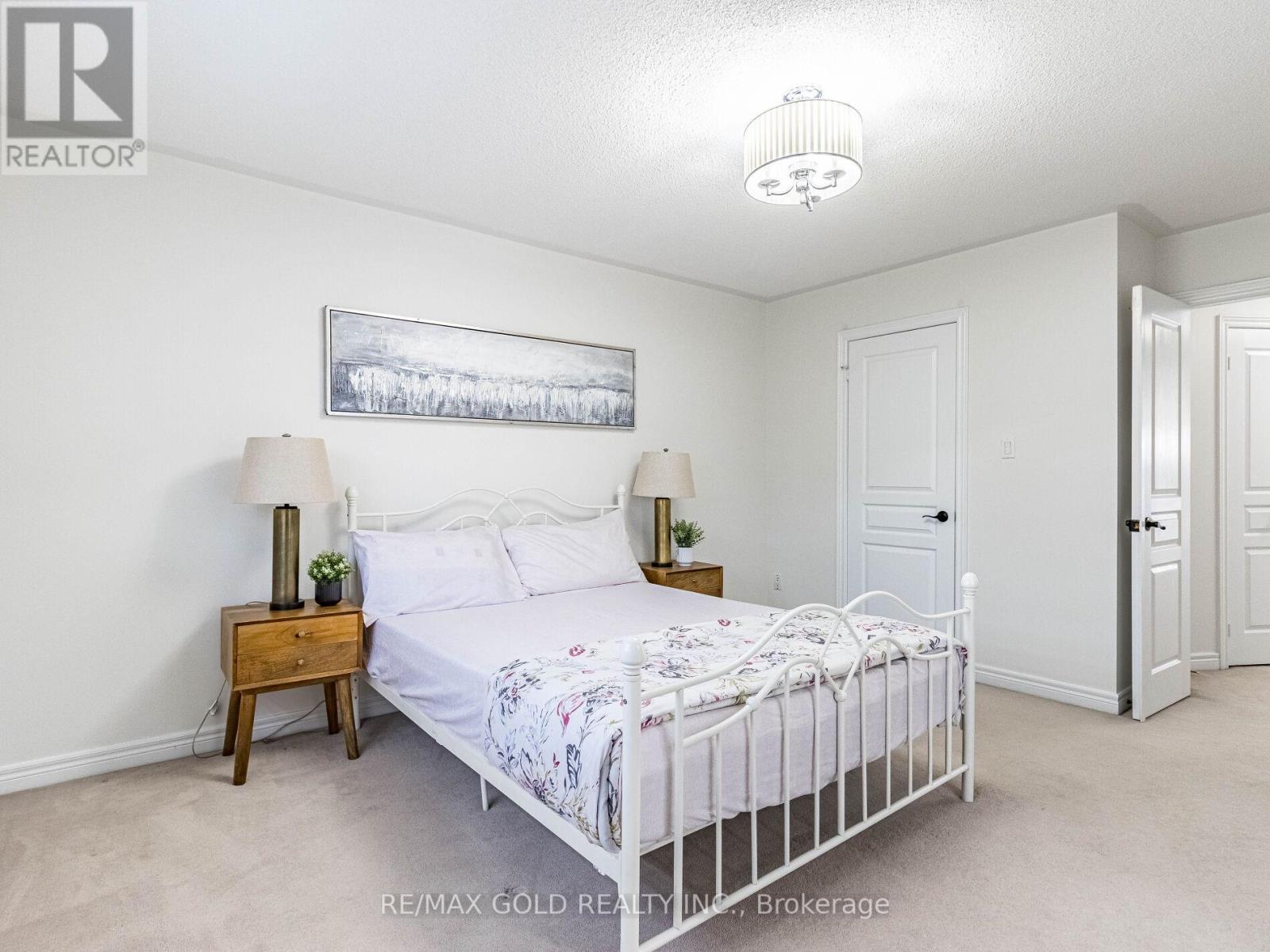Upper - 90 Begonia Crescent, Brampton (Northwest Sandalwood Parkway), Ontario  L7A 0M7 - Photo 30 - W12856858