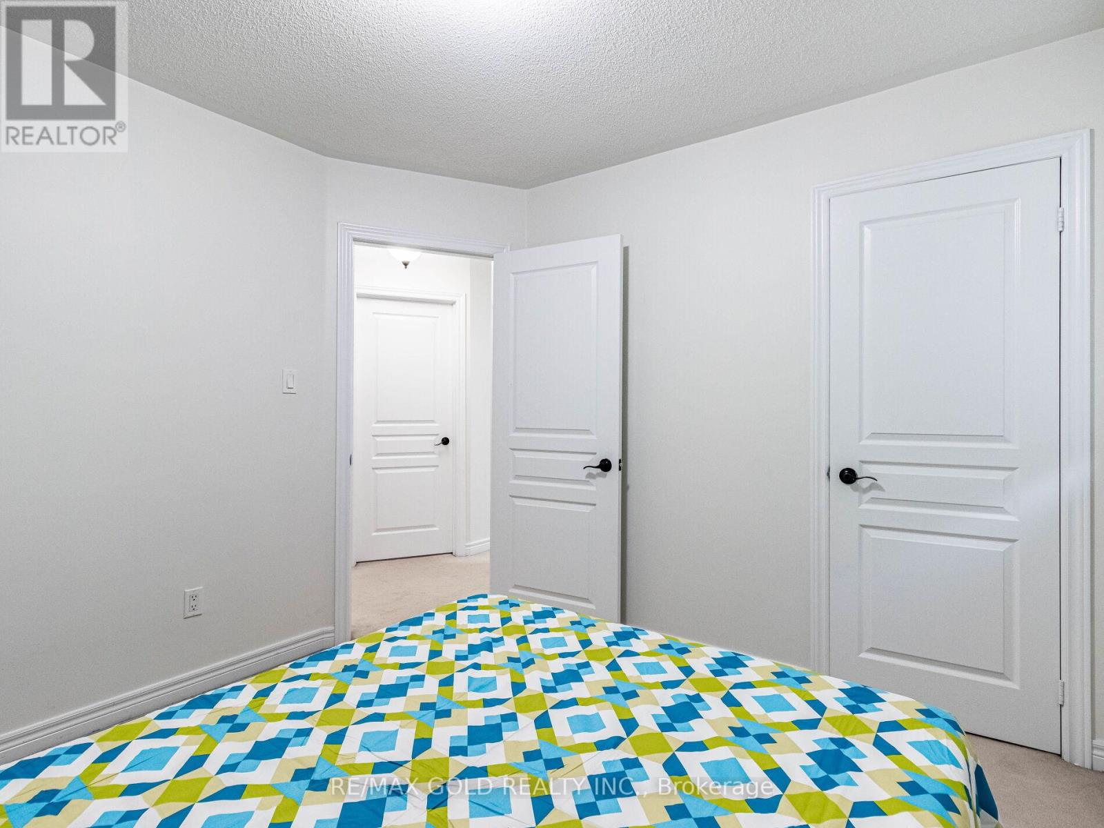 Upper - 90 Begonia Crescent, Brampton (Northwest Sandalwood Parkway), Ontario  L7A 0M7 - Photo 36 - W12856858