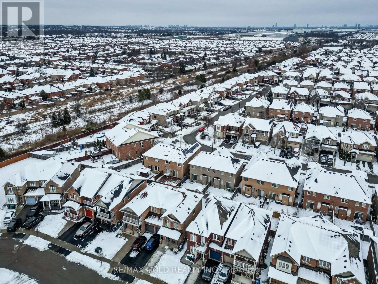 Upper - 90 Begonia Crescent, Brampton (Northwest Sandalwood Parkway), Ontario  L7A 0M7 - Photo 44 - W12856858