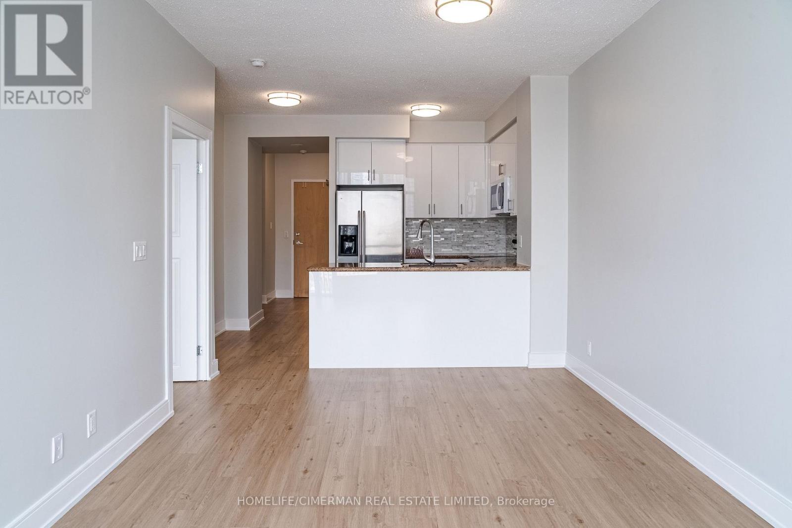 1508 - 220 Burnhamthorpe Road W, Mississauga (City Centre), Ontario  L5B 4N4 - Photo 18 - W12856890