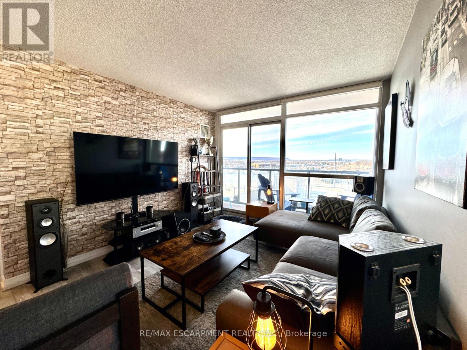 809 - 1940 Ironstone Drive, Burlington, Ontario  L7L 0E4 - Photo 18 - W12856962