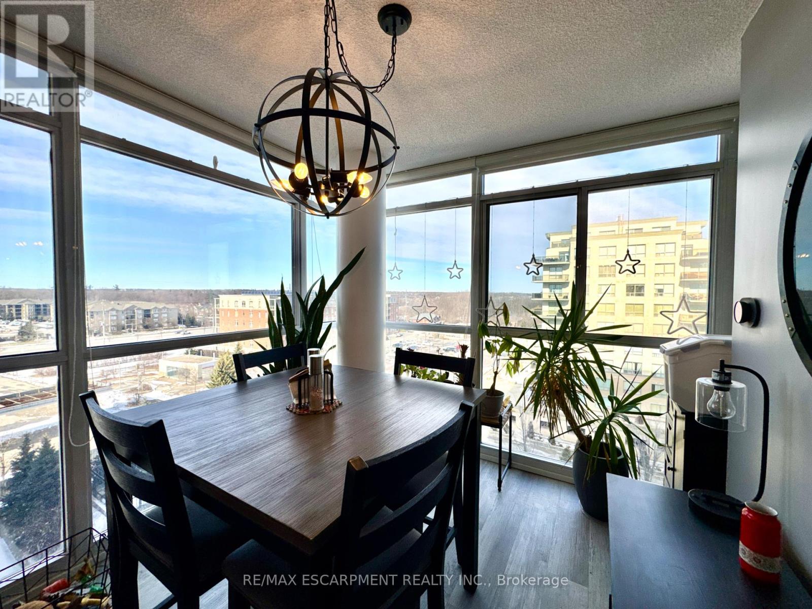 809 - 1940 Ironstone Drive, Burlington, Ontario  L7L 0E4 - Photo 24 - W12856962