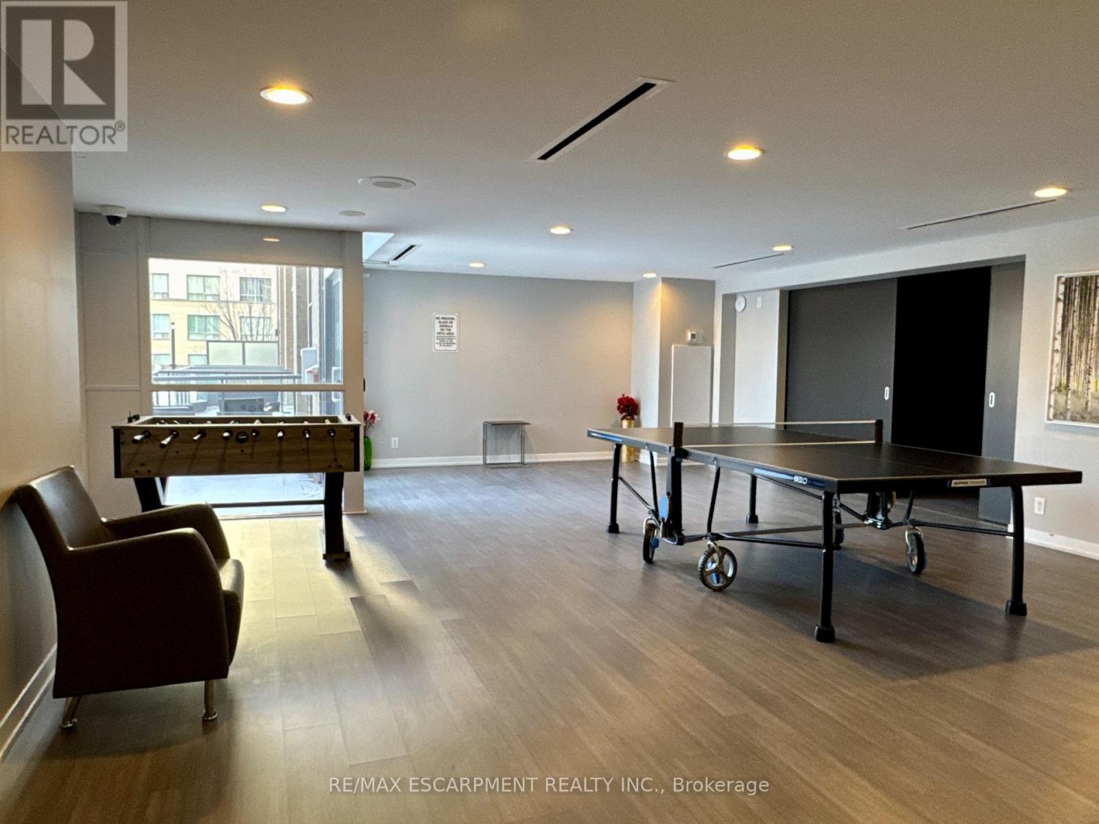 809 - 1940 Ironstone Drive, Burlington, Ontario  L7L 0E4 - Photo 40 - W12856962