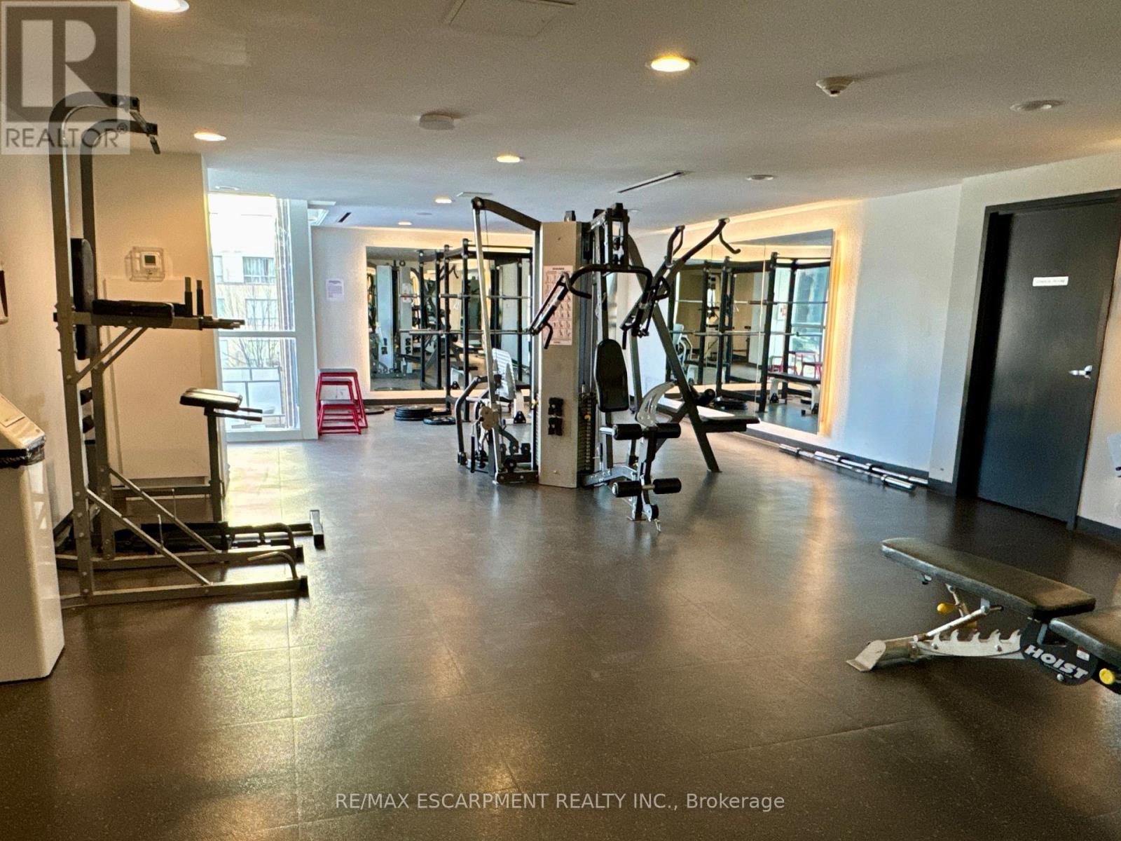 809 - 1940 Ironstone Drive, Burlington, Ontario  L7L 0E4 - Photo 42 - W12856962