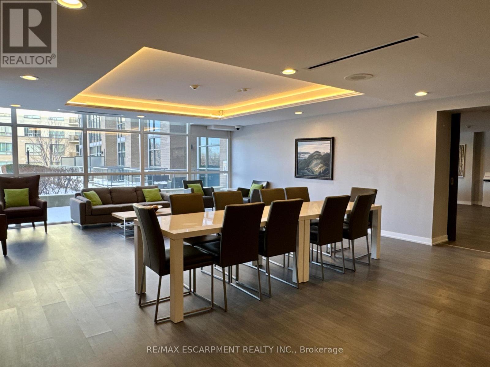 809 - 1940 Ironstone Drive, Burlington, Ontario  L7L 0E4 - Photo 47 - W12856962