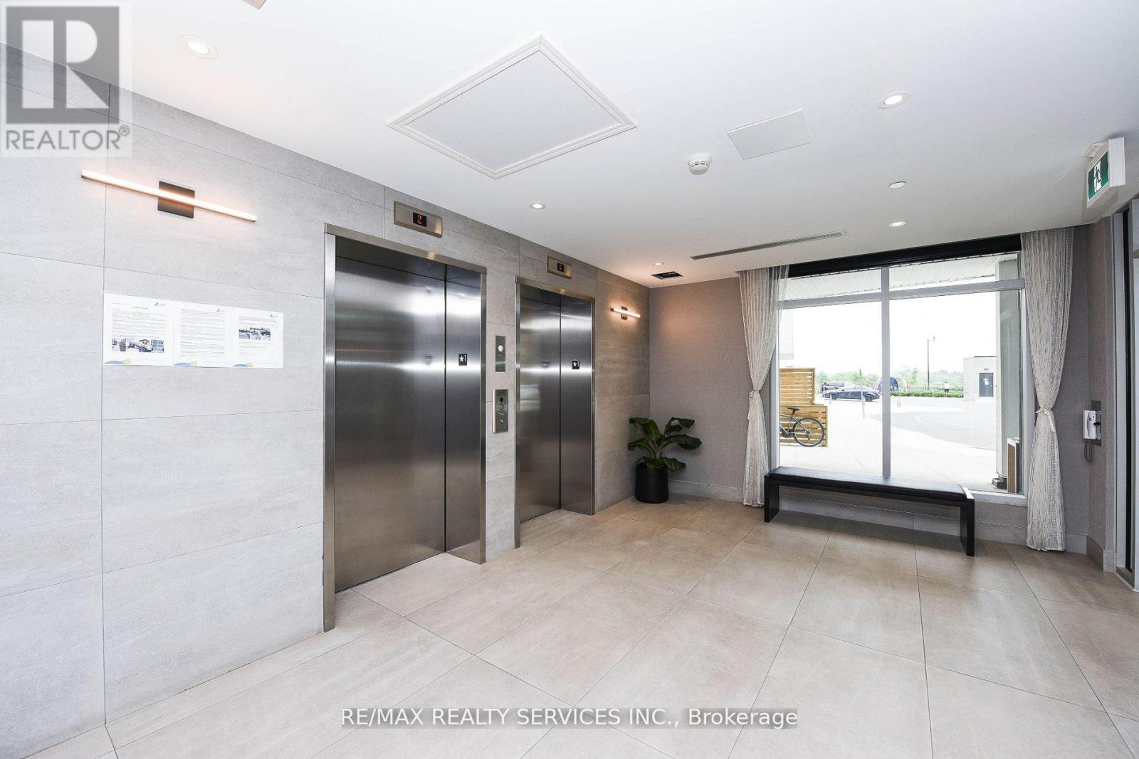 103 - 200 Lagerfeld Drive, Brampton, Ontario  L7A 5G5 - Photo 4 - W12856978