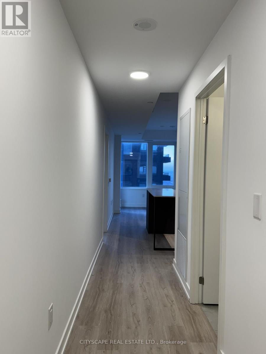 3511 - 395 Square One Drive, Mississauga (City Centre), Ontario  L5B 0P6 - Photo 3 - W12856984