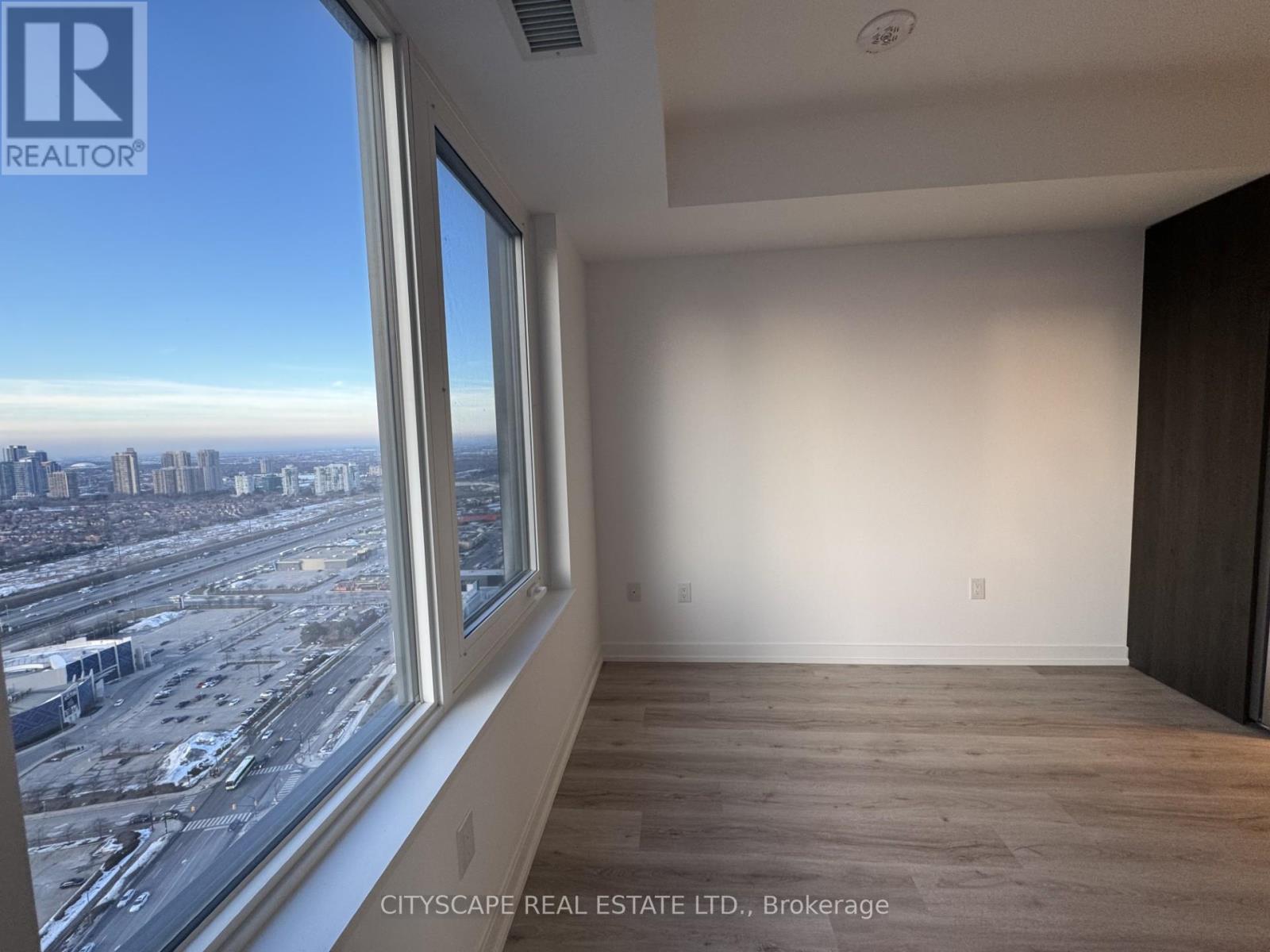 3511 - 395 Square One Drive, Mississauga (City Centre), Ontario  L5B 0P6 - Photo 7 - W12856984