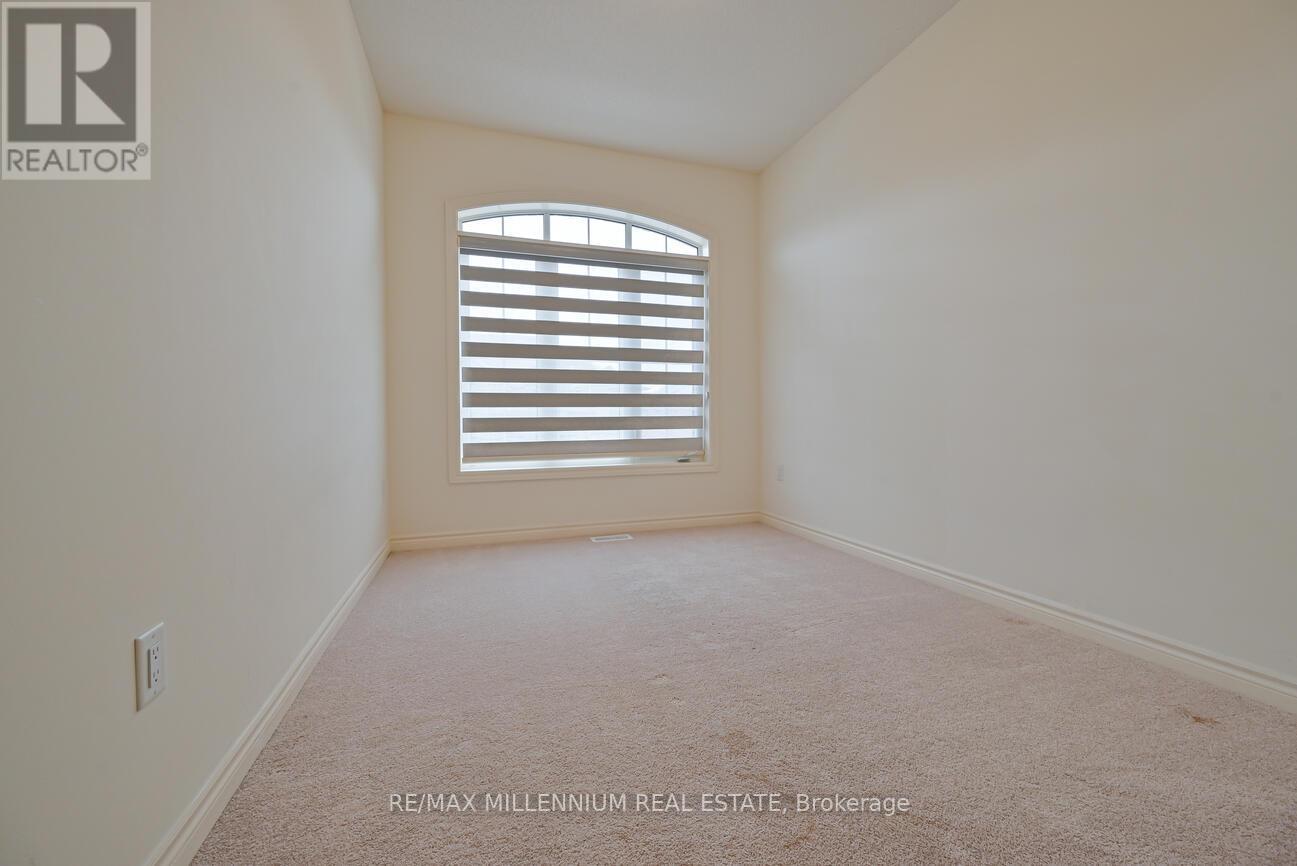 Upper - 92 Adventura Road, Brampton, Ontario  L7A 5A7 - Photo 9 - W12856996