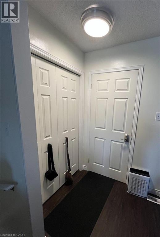 14 Old Orchard Glen Unit# Side Unit, Woodstock, Ontario  N4V 1G2 - Photo 3 - 40797684