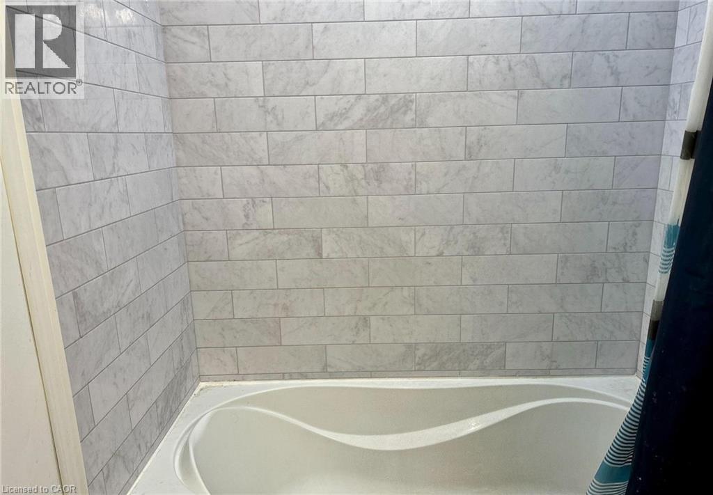 14 Old Orchard Glen Unit# Upper, Woodstock, Ontario  N4V 1G2 - Photo 15 - 40797680