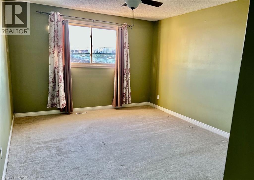 14 Old Orchard Glen Unit# Upper, Woodstock, Ontario  N4V 1G2 - Photo 18 - 40797680