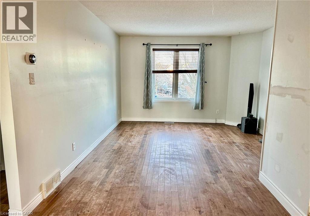 14 Old Orchard Glen Unit# Upper, Woodstock, Ontario  N4V 1G2 - Photo 7 - 40797680