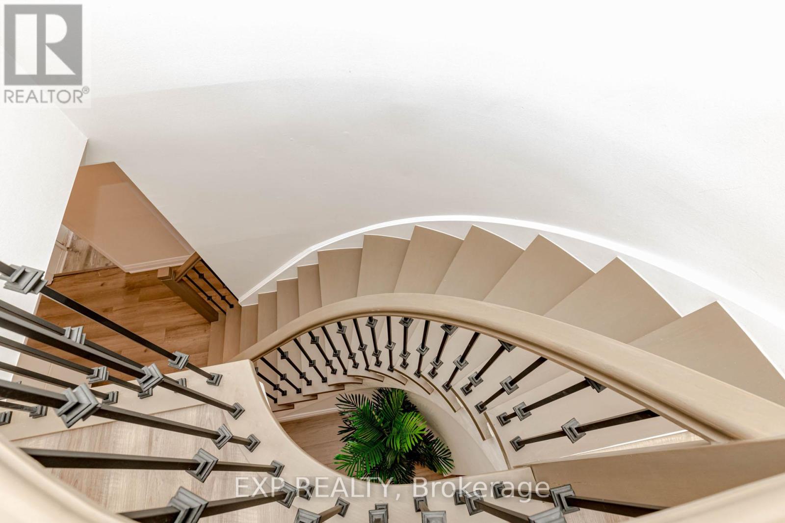 33 Meaghan Street, Hamilton, Ontario  L8B 0H5 - Photo 26 - X12856878