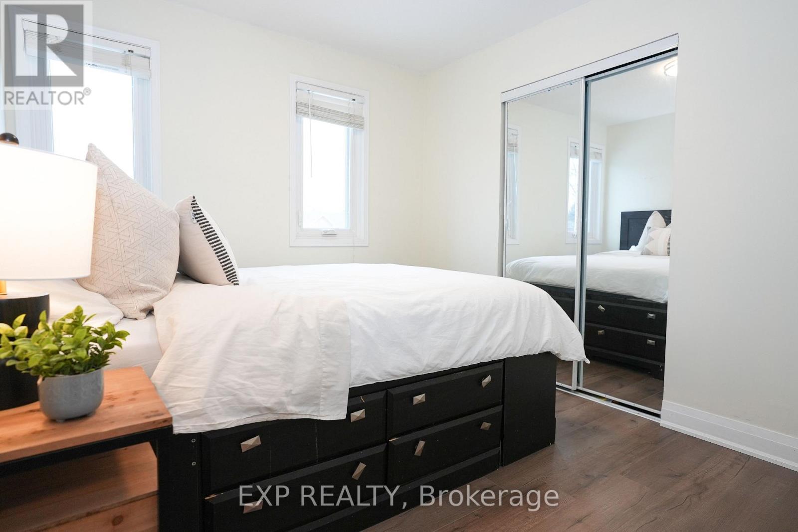 33 Meaghan Street, Hamilton, Ontario  L8B 0H5 - Photo 41 - X12856878