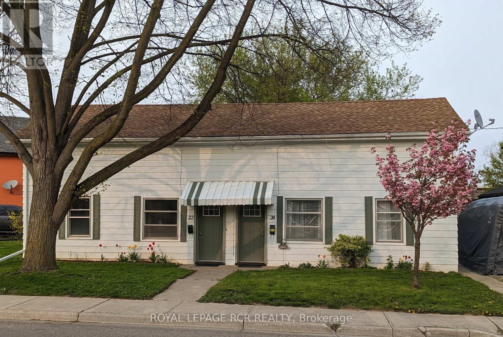 22 ONTARIO STREET, brantford, Ontario