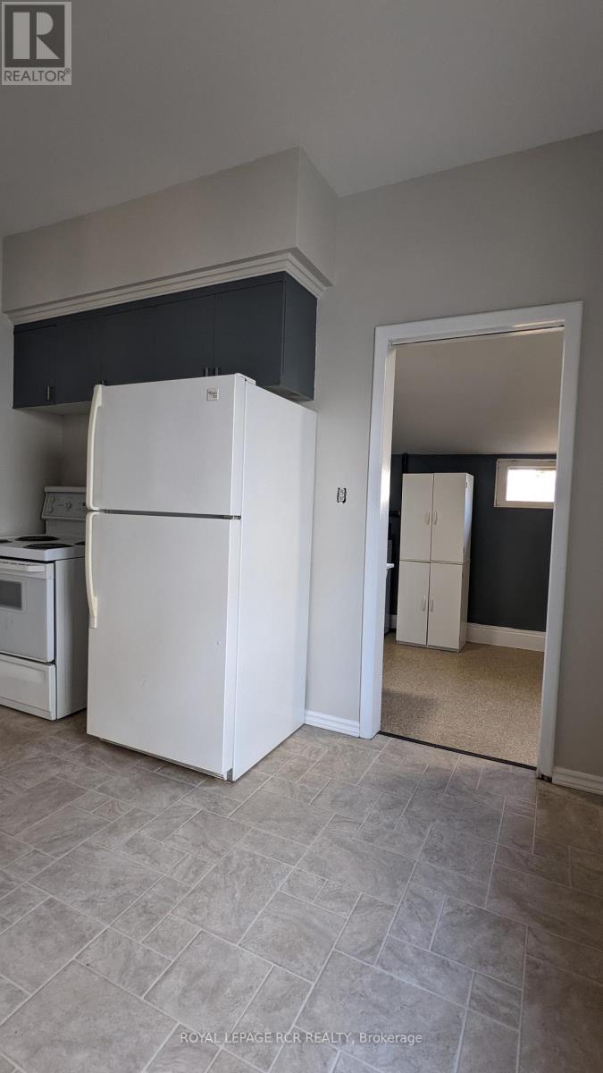 22 Ontario Street, Brantford, Ontario  N3S 2B9 - Photo 11 - X12856930