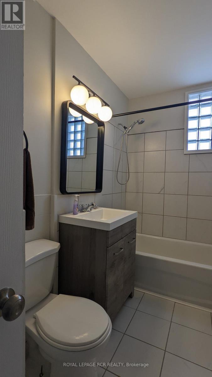 22 Ontario Street, Brantford, Ontario  N3S 2B9 - Photo 7 - X12856930