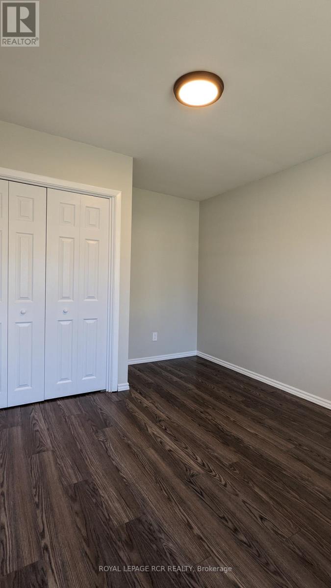 22 Ontario Street, Brantford, Ontario  N3S 2B9 - Photo 8 - X12856930