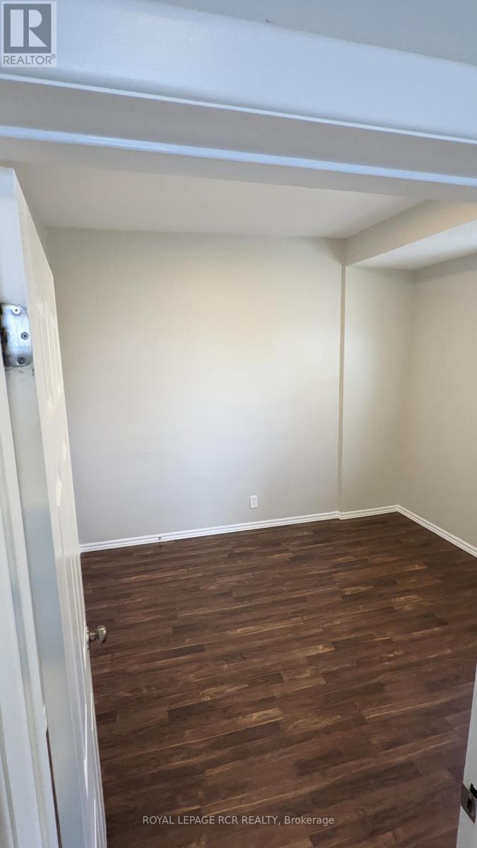 22 Ontario Street, Brantford, Ontario  N3S 2B9 - Photo 9 - X12856930