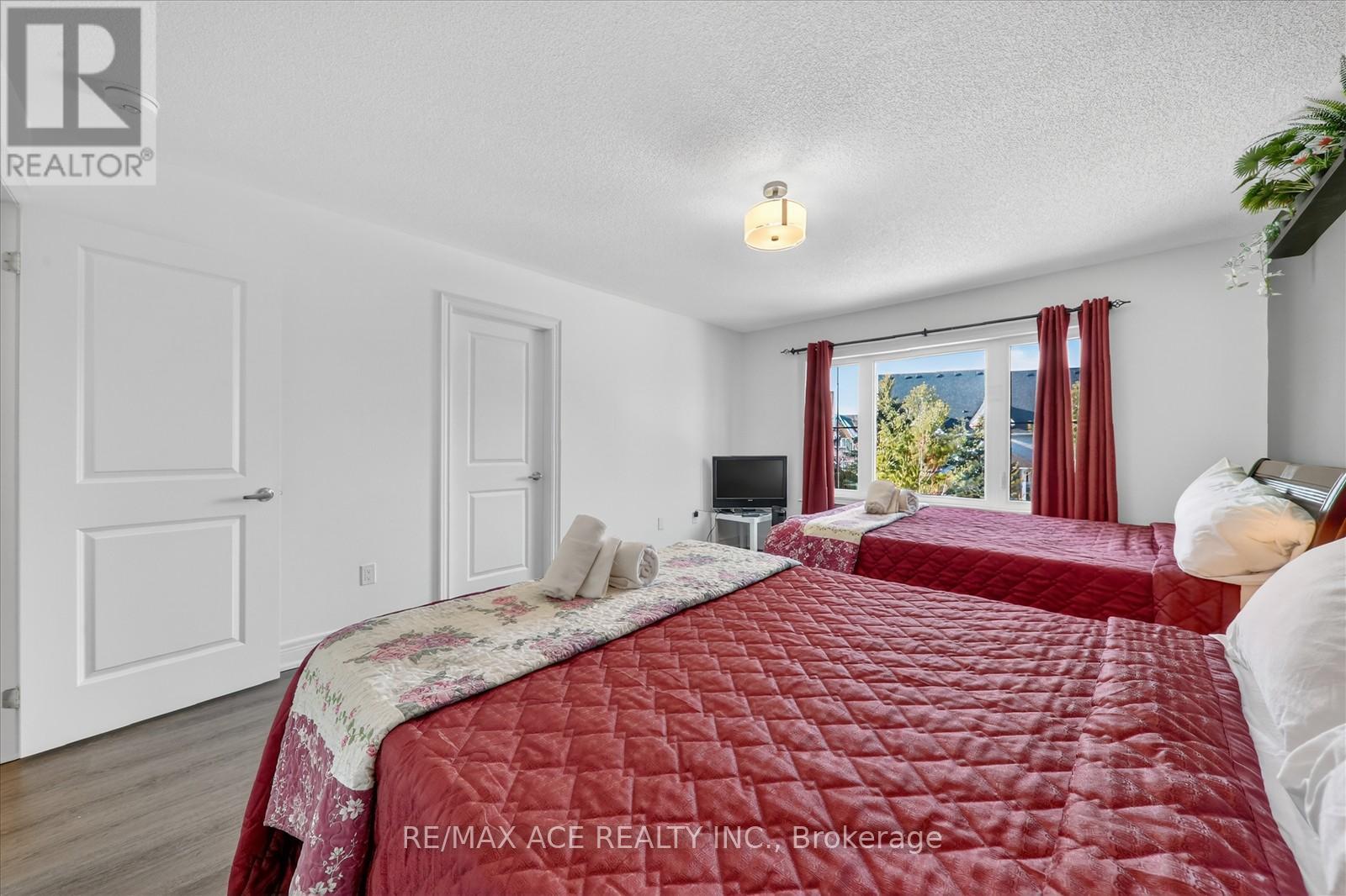 26 - 171 Snowbridge Way, Blue Mountains, Ontario  L9Y 0V1 - Photo 28 - X12856956