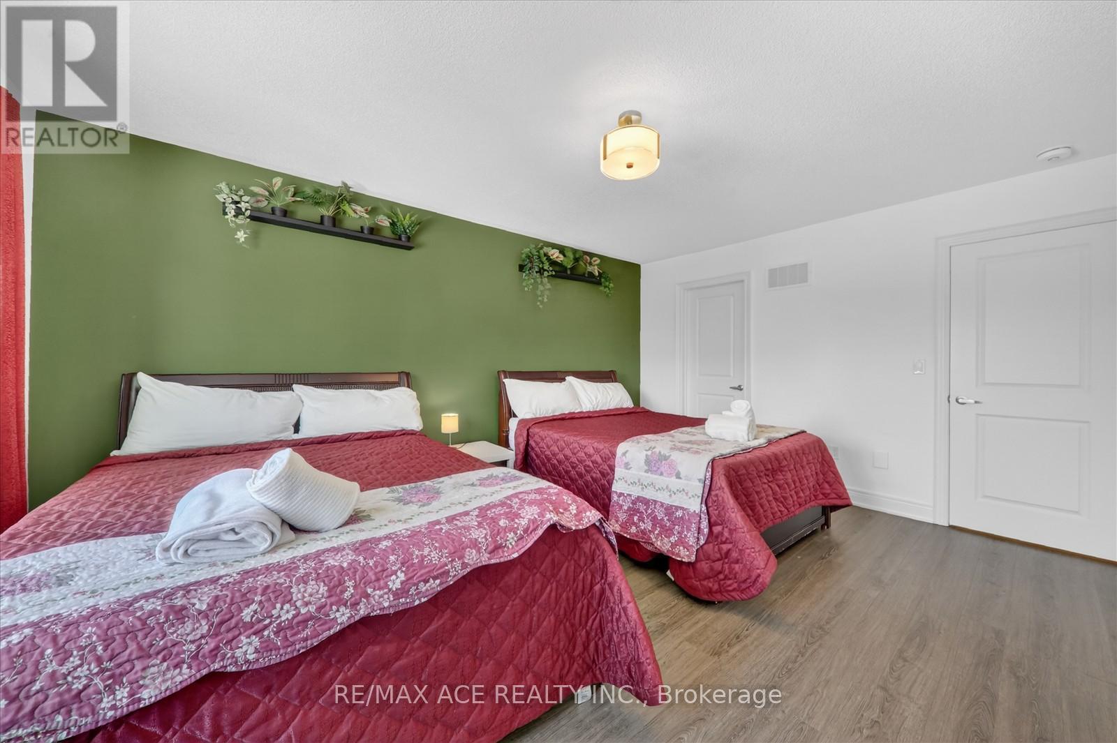 26 - 171 Snowbridge Way, Blue Mountains, Ontario  L9Y 0V1 - Photo 29 - X12856956