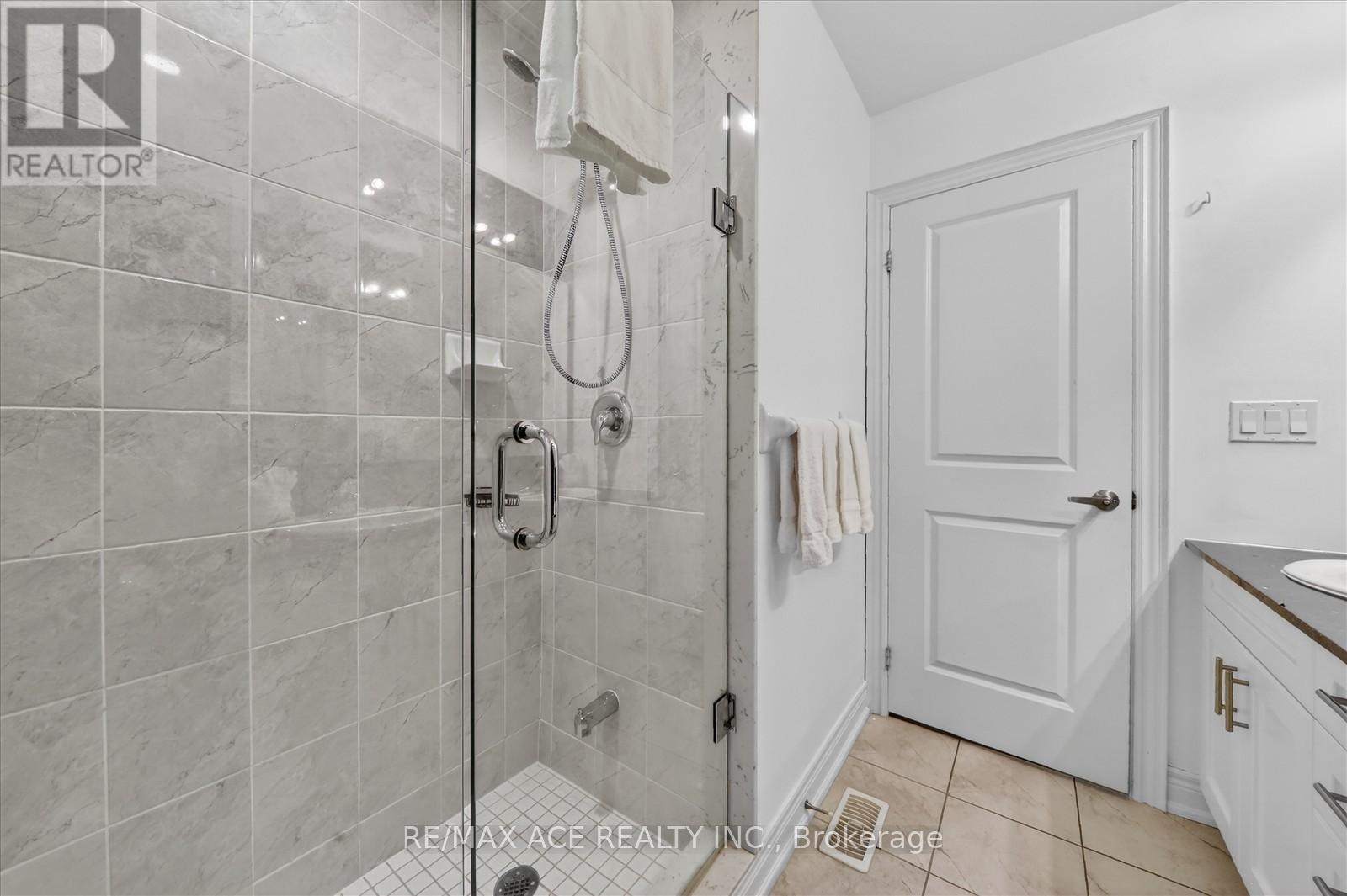 26 - 171 Snowbridge Way, Blue Mountains, Ontario  L9Y 0V1 - Photo 35 - X12856956