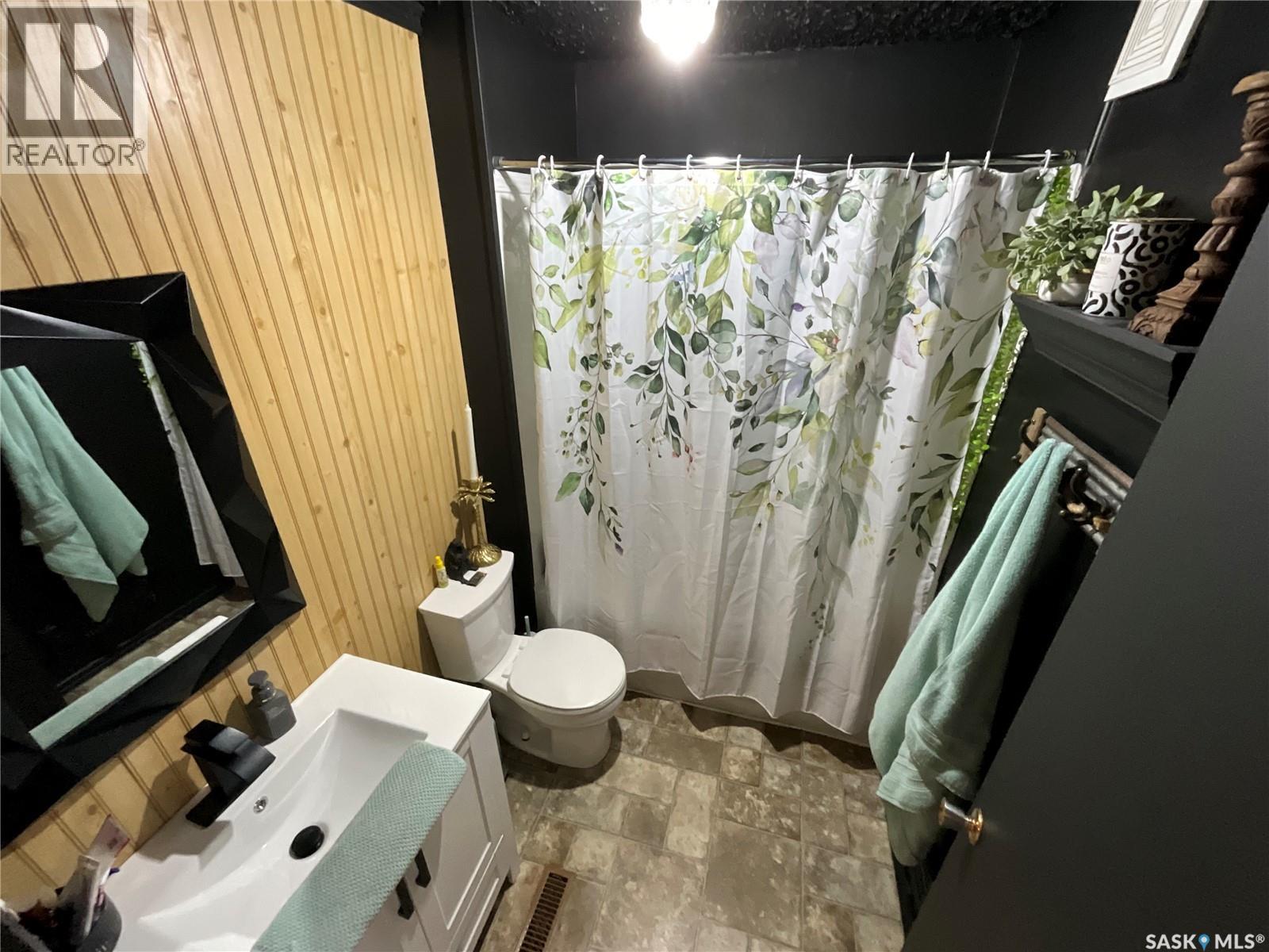 618 7th Avenue W, Melville, Saskatchewan  S0A 0G5 - Photo 10 - SK029917