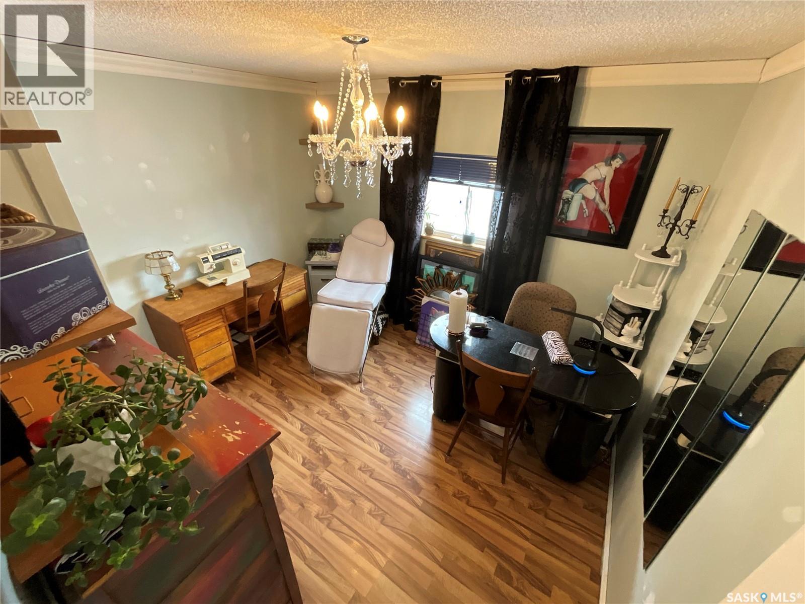 618 7th Avenue W, Melville, Saskatchewan  S0A 0G5 - Photo 11 - SK029917