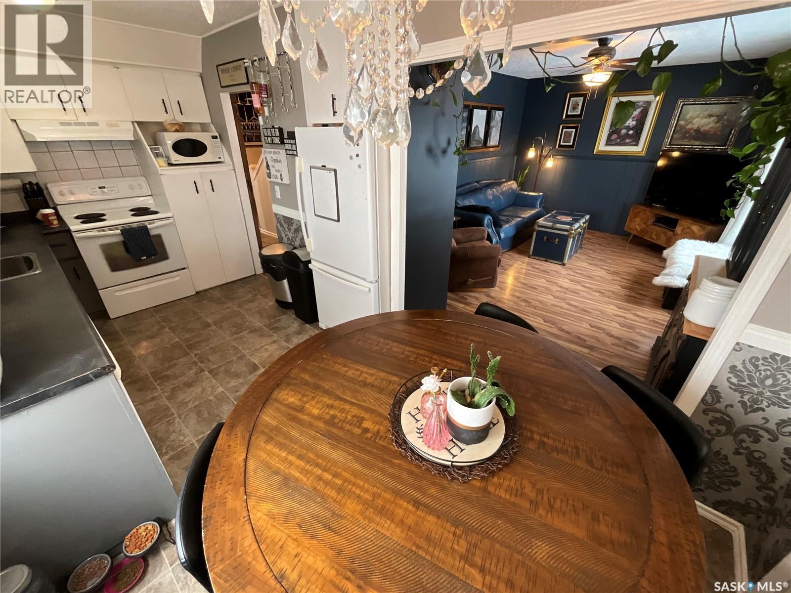 618 7th Avenue W, Melville, Saskatchewan  S0A 0G5 - Photo 15 - SK029917