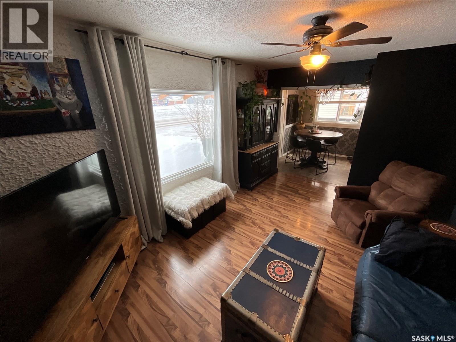 618 7th Avenue W, Melville, Saskatchewan  S0A 0G5 - Photo 18 - SK029917