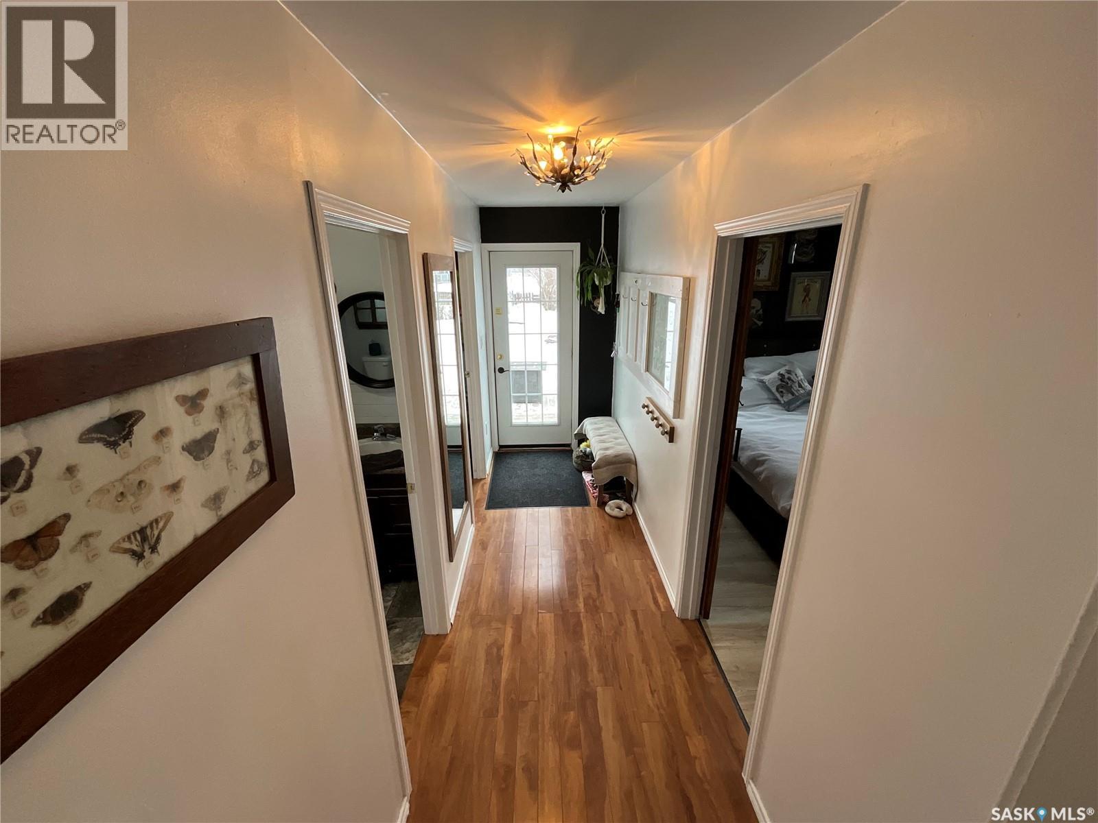 618 7th Avenue W, Melville, Saskatchewan  S0A 0G5 - Photo 4 - SK029917