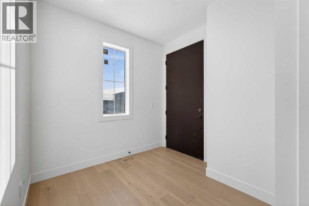 107 North Bridges Garden, Langdon, Alberta  T0J 1X3 - Photo 5 - A2288969