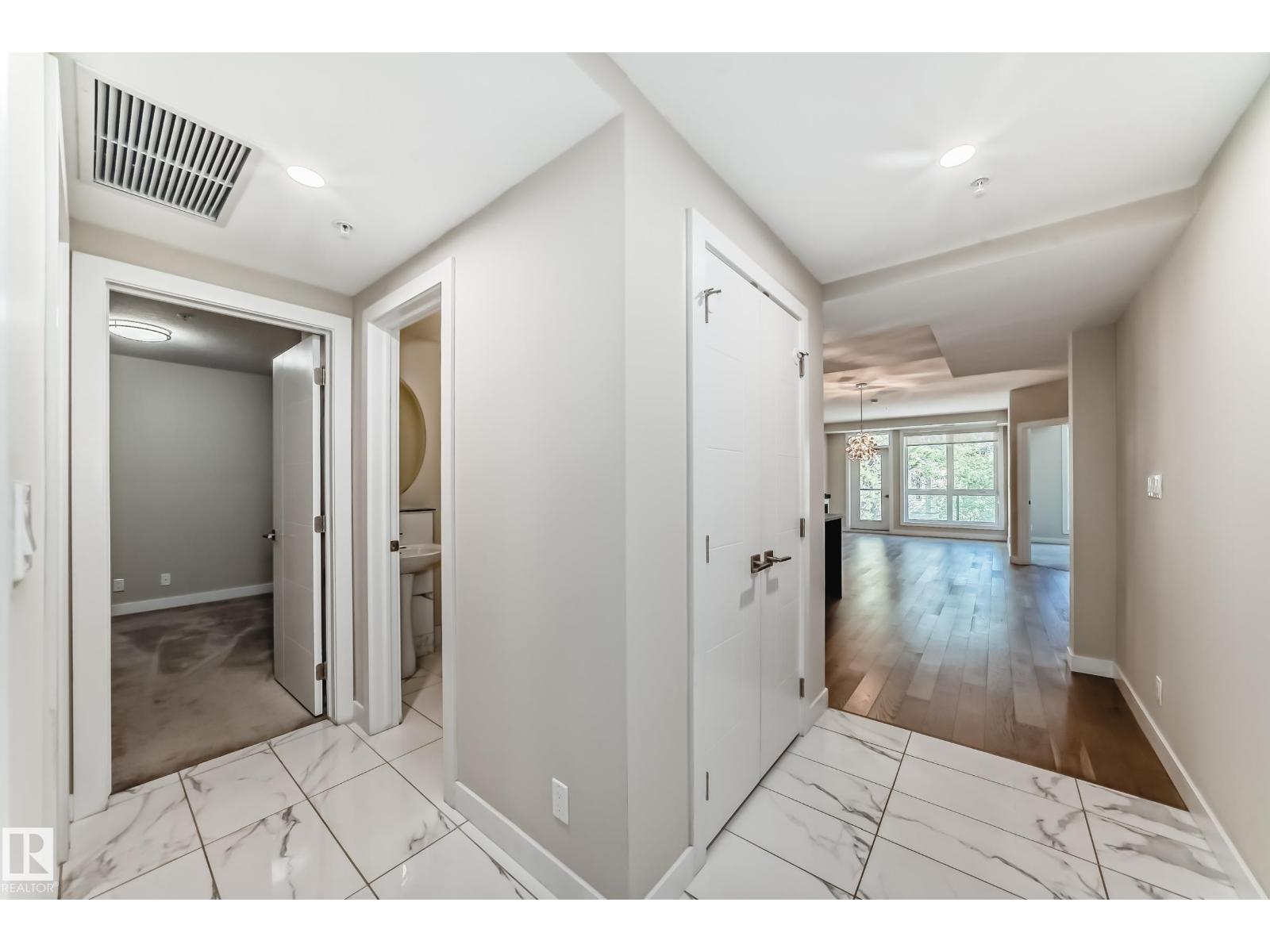 #205 11710 87 Av Nw, Edmonton, Alberta  T6G 0Y3 - Photo 2 - E4476378