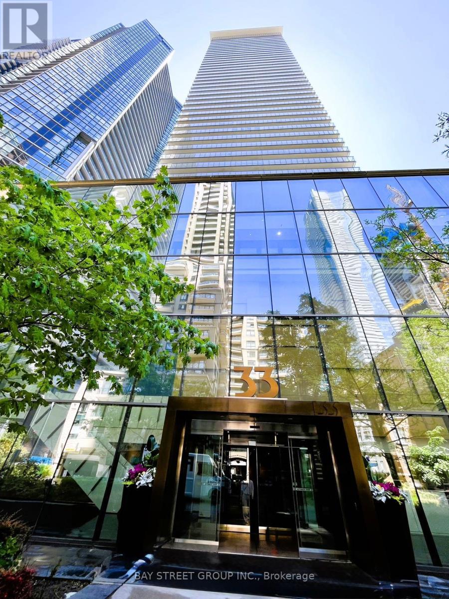 4401 - 33 CHARLES STREET E, Toronto, Ontario