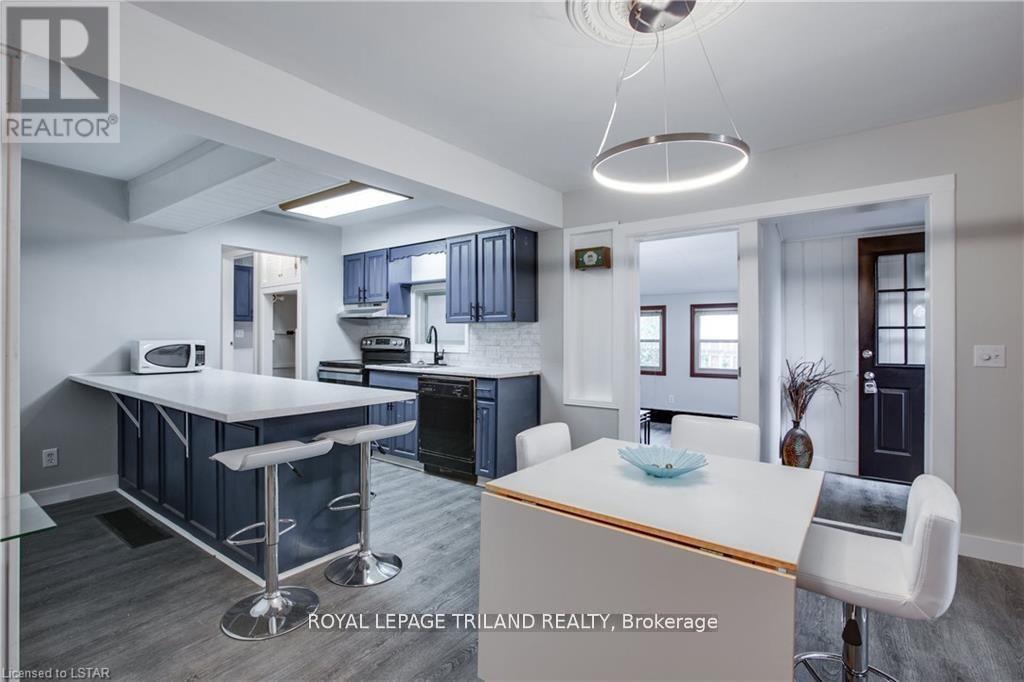 7575 Biddulph Street, Lambton Shores, Ontario  N0M 2L0 - Photo 8 - X12707376