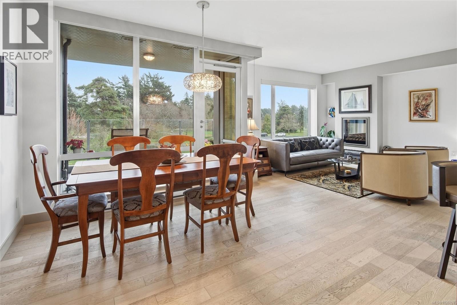 402 200 Douglas St, Victoria, British Columbia  V8V 2P2 - Photo 16 - 1026927